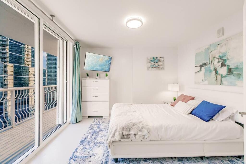 Upscale Brickell 3 Bedroom With Water Views And Free Parking Miami Zewnętrze zdjęcie
