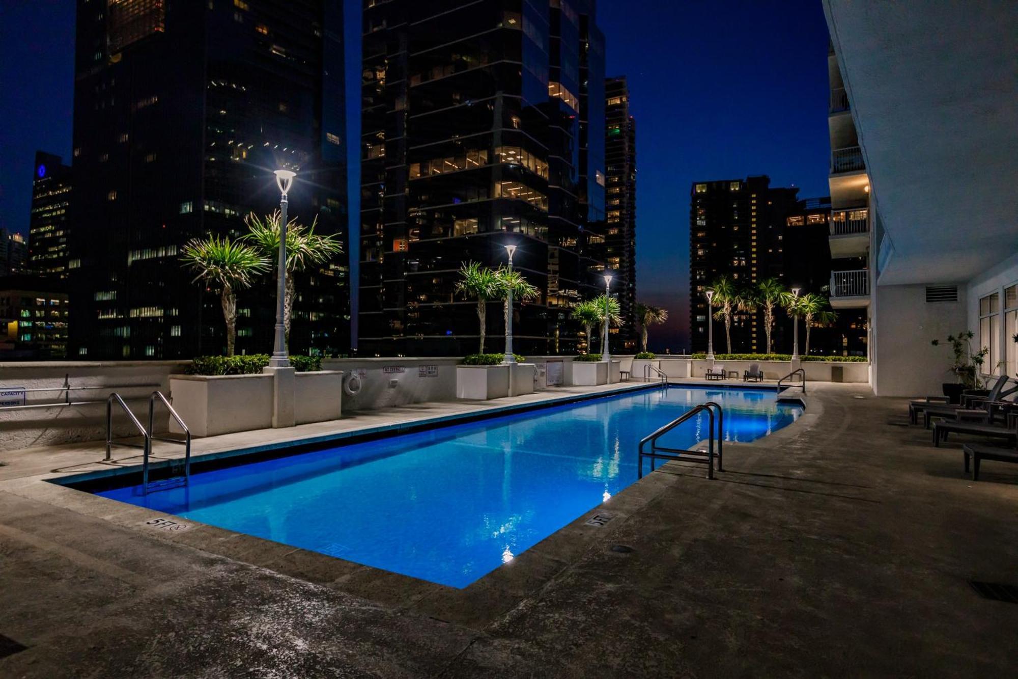 Upscale Brickell 3 Bedroom With Water Views And Free Parking Miami Zewnętrze zdjęcie