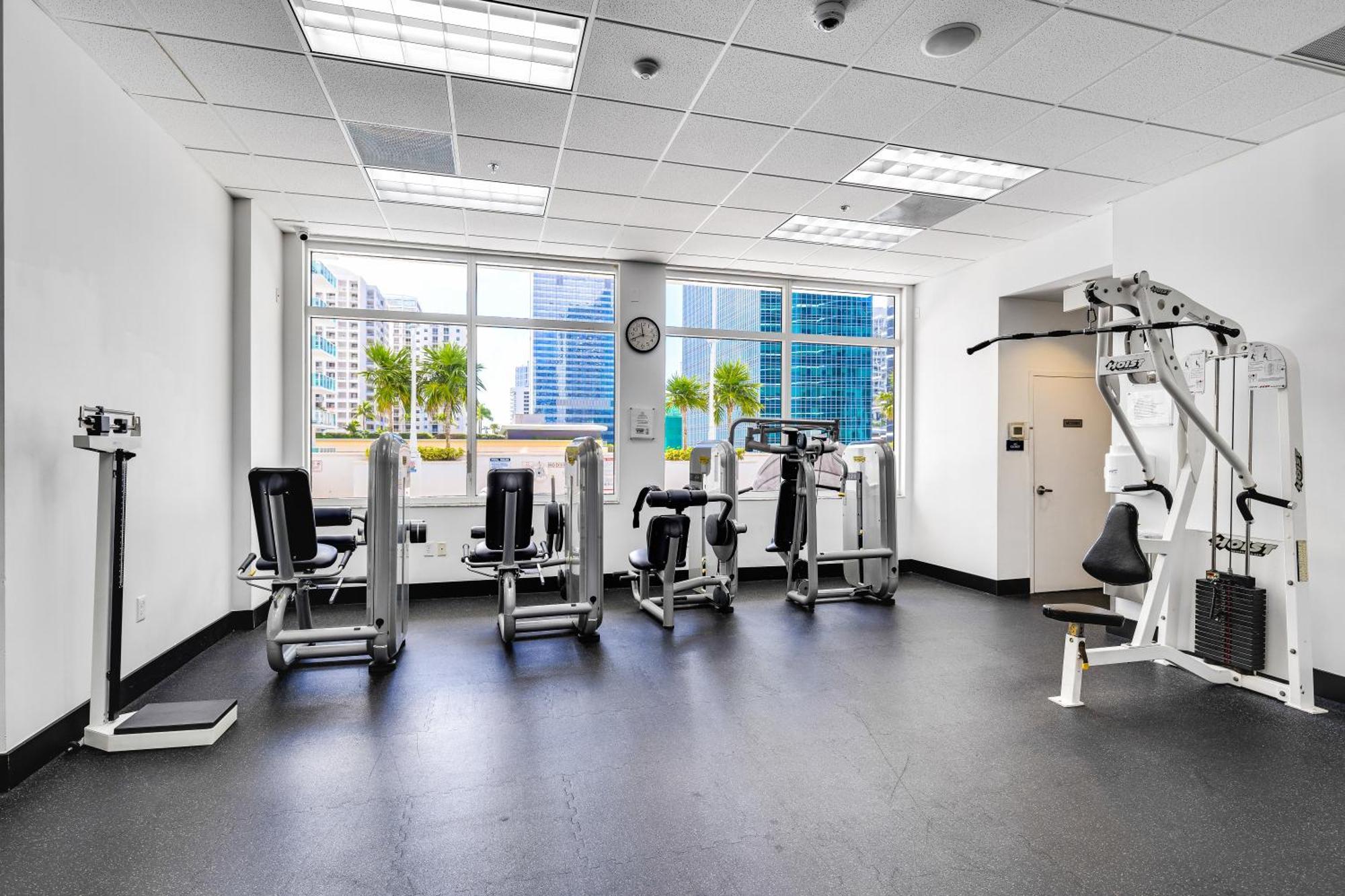 Upscale Brickell 3 Bedroom With Water Views And Free Parking Miami Zewnętrze zdjęcie