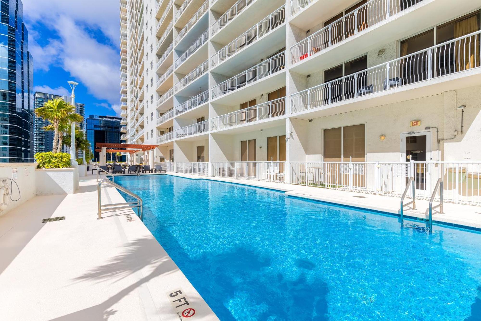 Upscale Brickell 3 Bedroom With Water Views And Free Parking Miami Zewnętrze zdjęcie