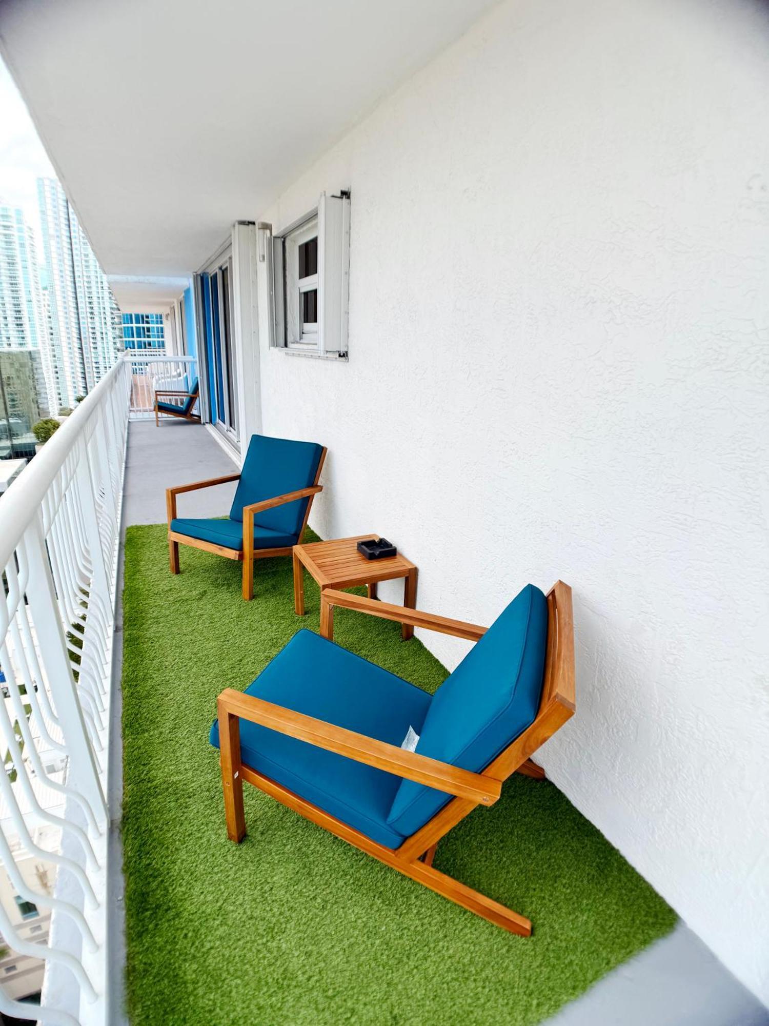 Upscale Brickell 3 Bedroom With Water Views And Free Parking Miami Zewnętrze zdjęcie