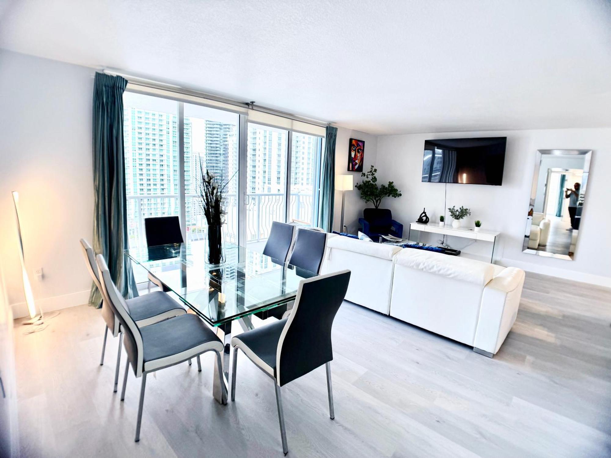Upscale Brickell 3 Bedroom With Water Views And Free Parking Miami Zewnętrze zdjęcie